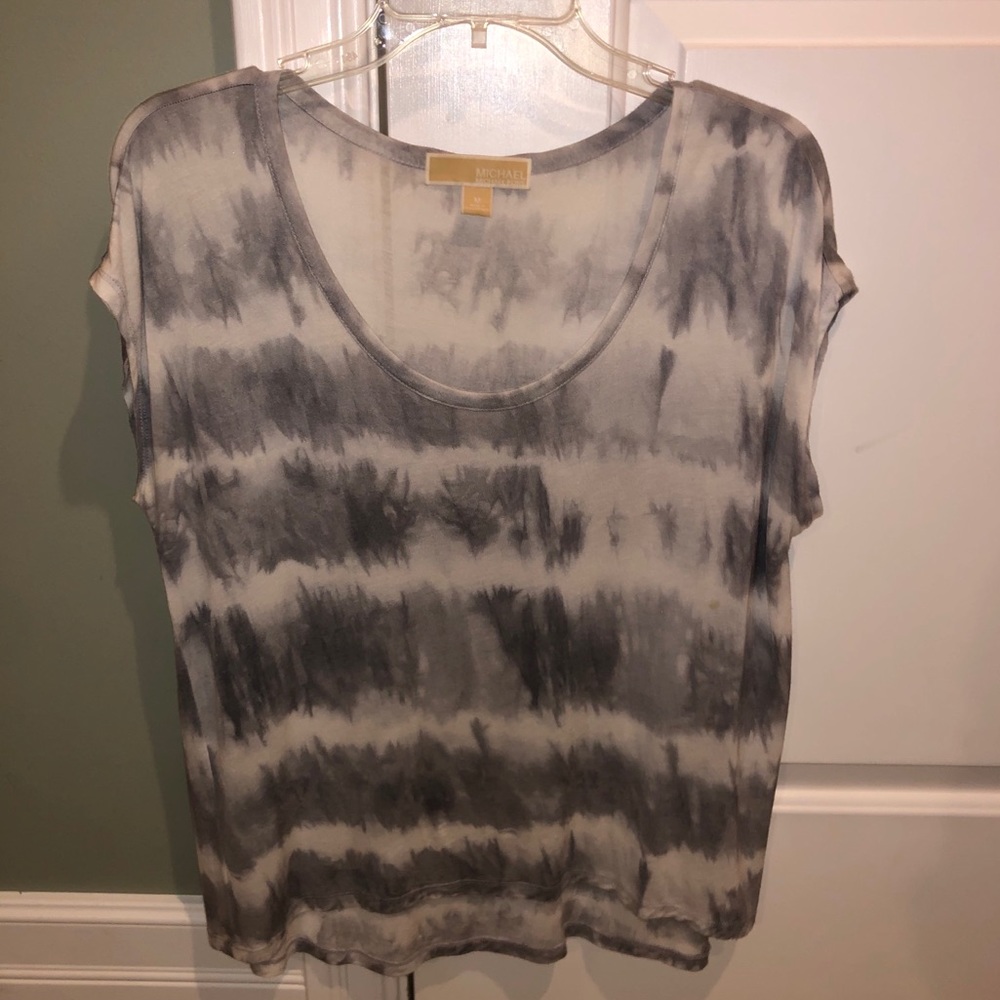 HP!!🎉 Michael Kors shirt